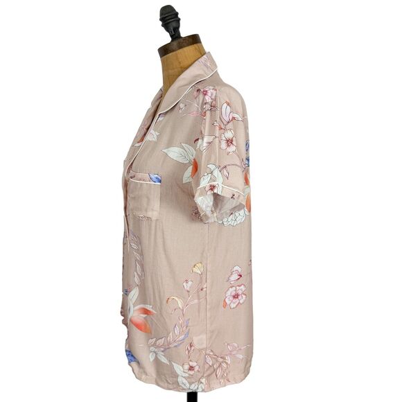 PLUM PRETTY SUGAR Floral Pajama Button Up Shirt Top M Soft Rayon Pink EUC B50 - Picture 4 of 5